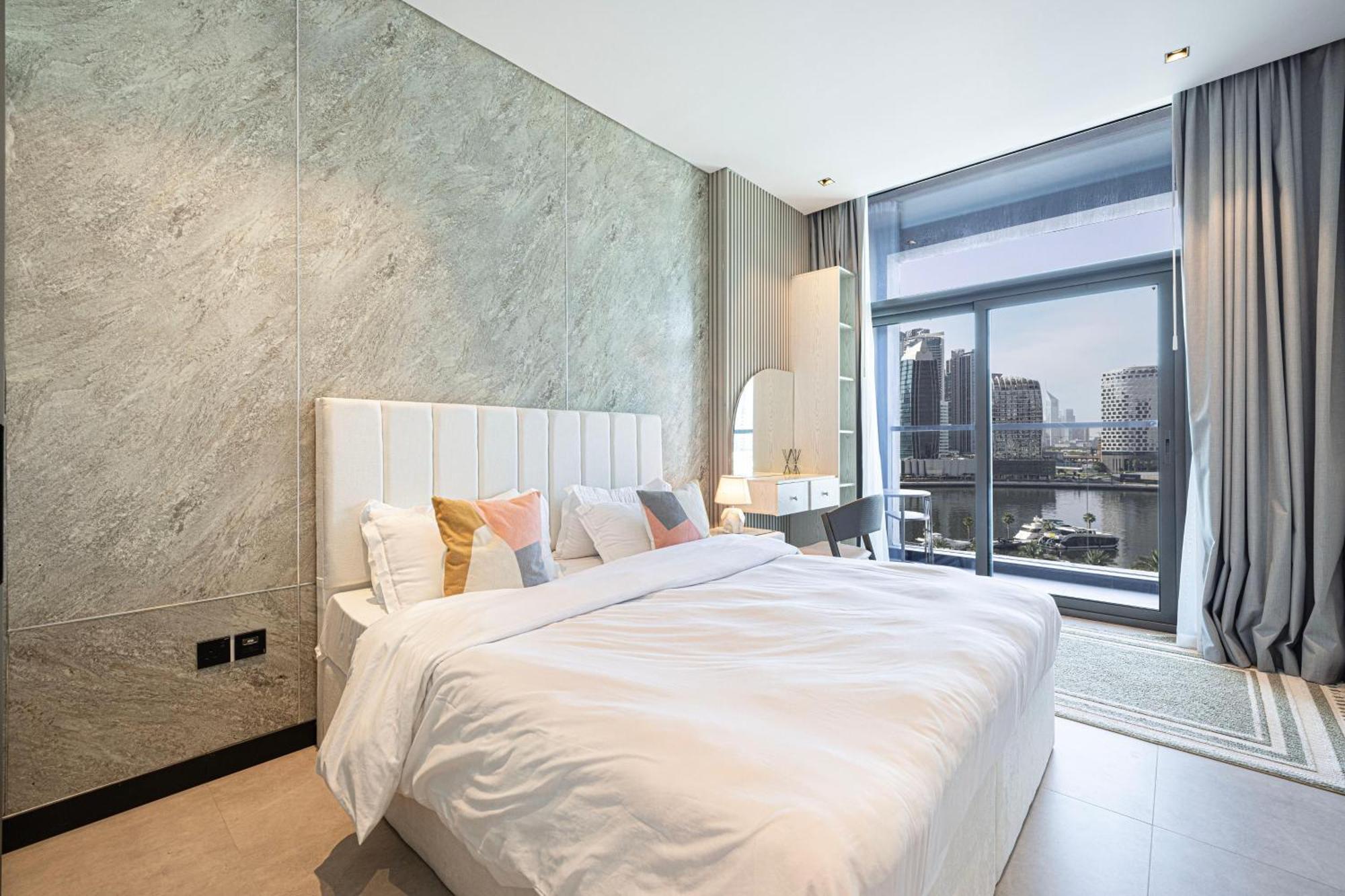 Dvr 2br In 15 Northside Business Bay * Dubai